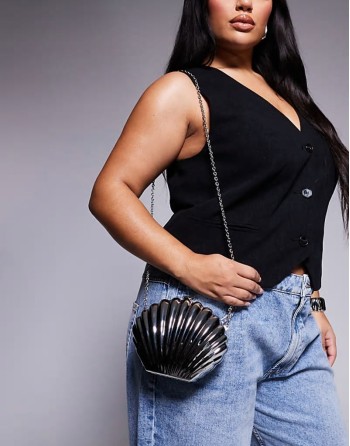 shell metal clutch bag in silver with crossbody strap