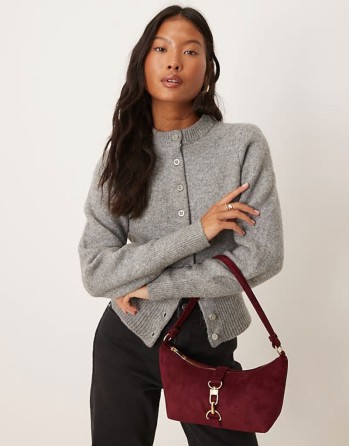 faux suede dog clip shoulder bag in burgundy
