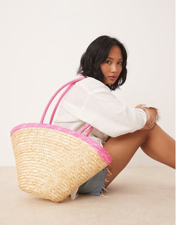 medium straw tote bag with contrast pink strap in beige